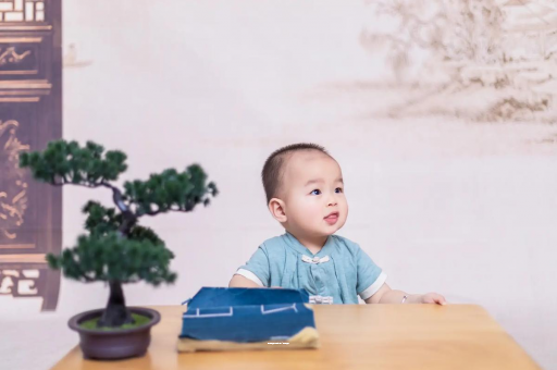 周口宝宝腿纹不对称怎么办 周口宝宝腿纹不对称怎么办